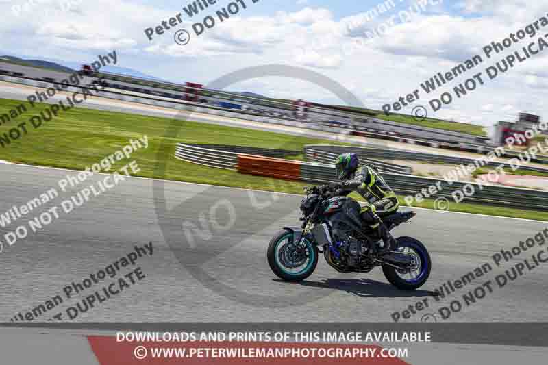 cadwell no limits trackday;cadwell park;cadwell park photographs;cadwell trackday photographs;enduro digital images;event digital images;eventdigitalimages;navarra;no limits trackdays;peter wileman photography;racing digital images;trackday digital images;trackday photos